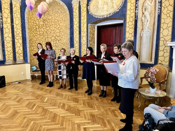 Zdjęcie Obchody Dnia Niepodległości w Domu Pomocy Społecznej w Srebrnej Górze